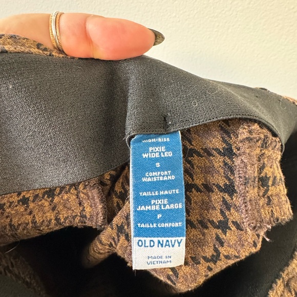 High-Waisted Pull-On Pixie Wide Leg Pants - Picture 3 of 4